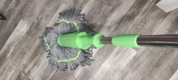 Self-Twisting Rotating Mop – 360° Spin, Hands-Free Wringing, Deep Clean Mop